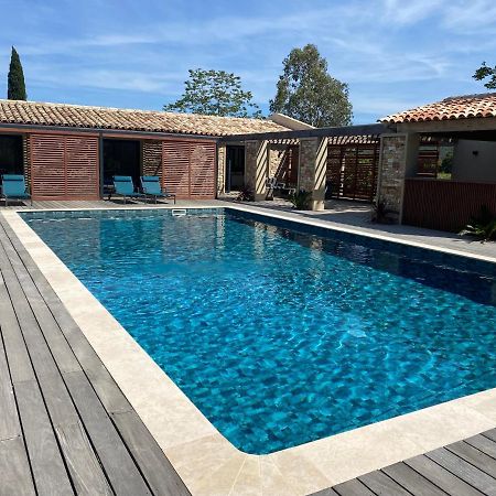 Magnifique Villa Avec Piscine Au Coeur Des Vignes Cogolin Exterior foto