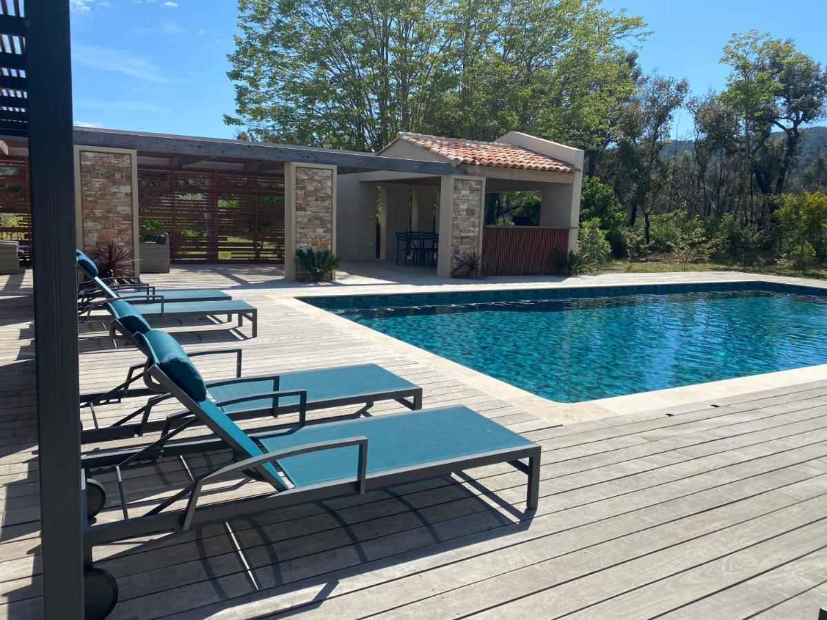 Magnifique Villa Avec Piscine Au Coeur Des Vignes Cogolin Exterior foto