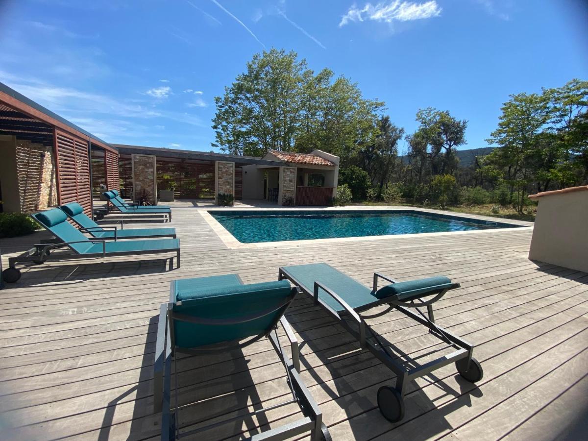 Magnifique Villa Avec Piscine Au Coeur Des Vignes Cogolin Exterior foto