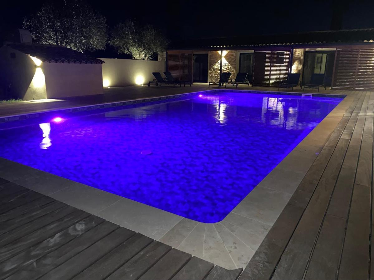 Magnifique Villa Avec Piscine Au Coeur Des Vignes Cogolin Exterior foto